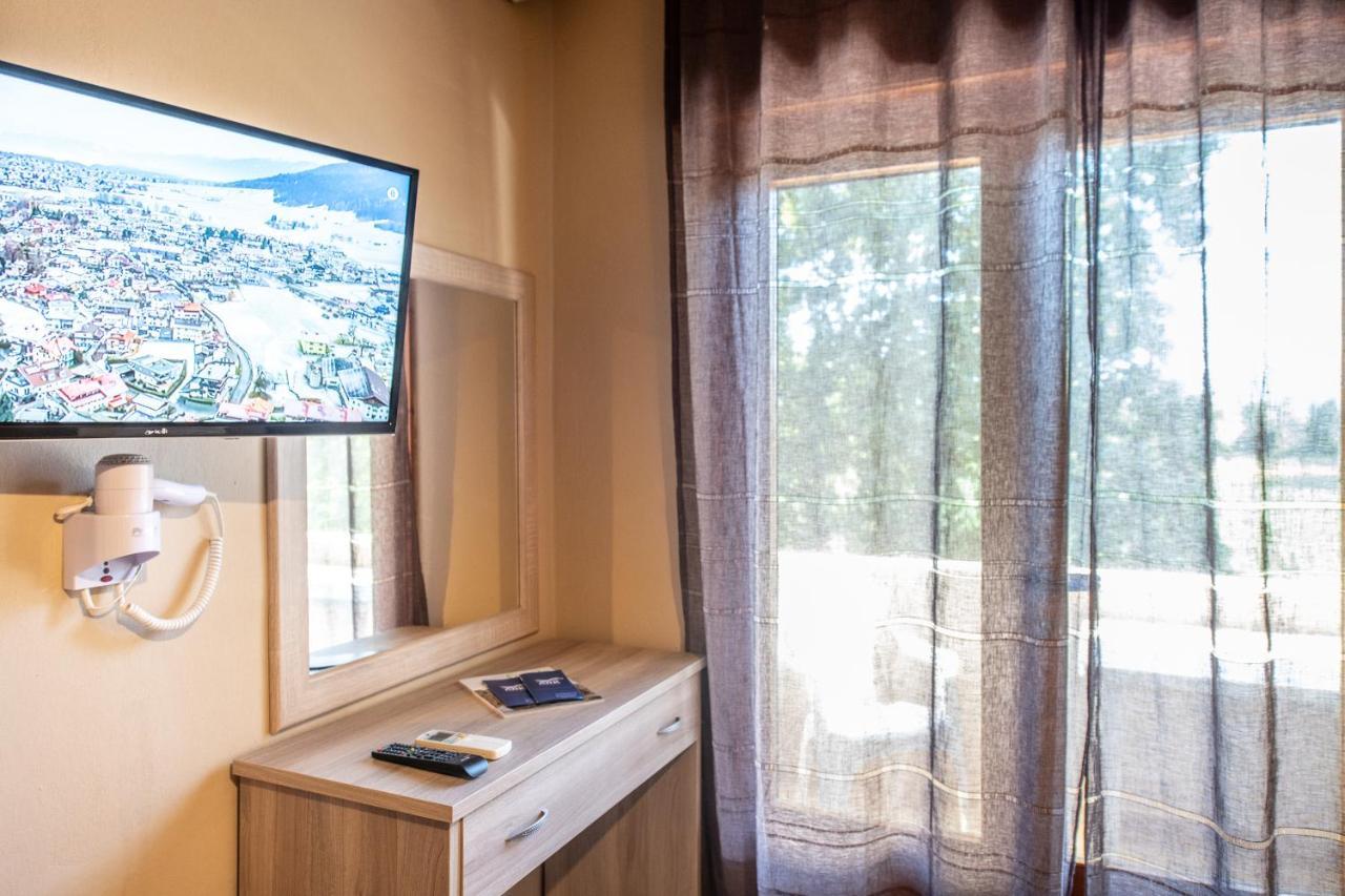 Yannis Hotel Krinidhes Екстер'єр фото