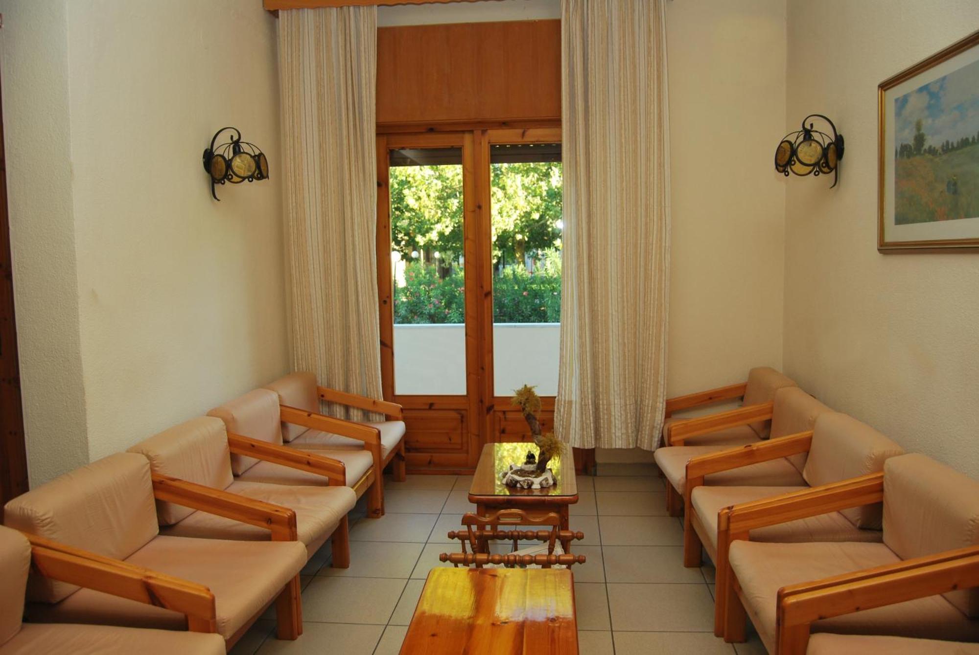 Yannis Hotel Krinidhes Екстер'єр фото