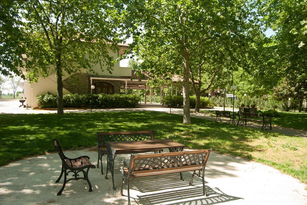Yannis Hotel Krinidhes Екстер'єр фото